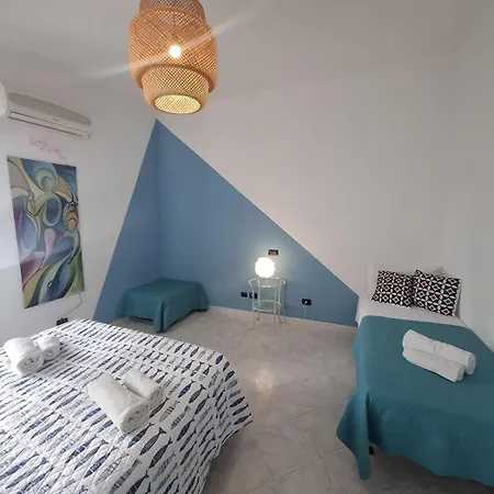 Tribunali Rooftop 46 * Nápoly